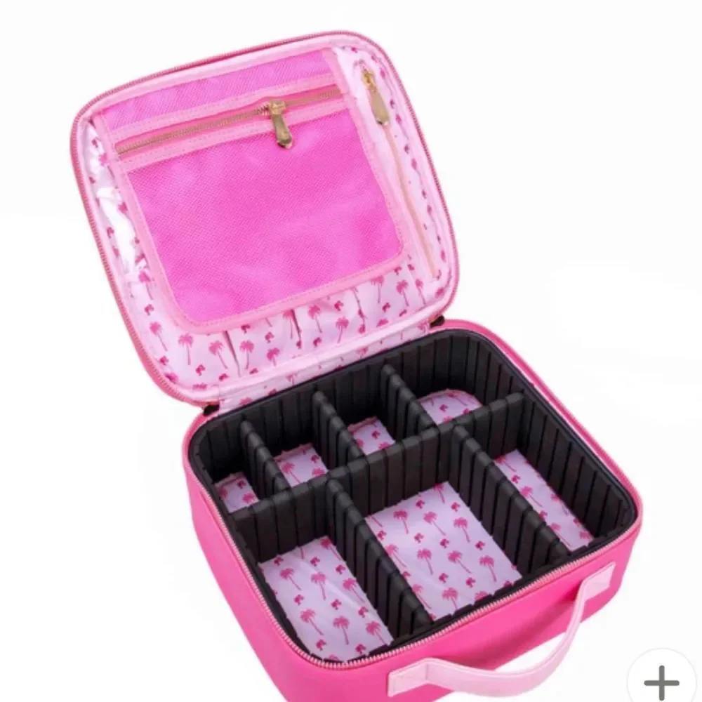 Impressions X Barbie Cosmetic Case‎ w/Dividers